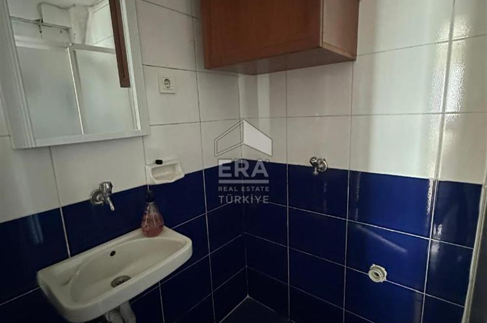 Altıntaş Mahallesinde Muhteşem Deniz Manzaralı 2+1 Satılık Daire