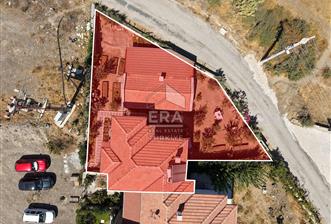 Datça Kızlan'da Satılık 550 m2 Arsada ve Müştemilatlı 3+2 Villa