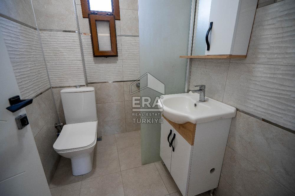 Datça Kızlan'da Satılık 550 m2 Arsada ve Müştemilatlı 3+2 Villa