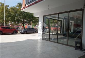 Gaziemir'de Mükemmel Konumda Satılık Dükkan