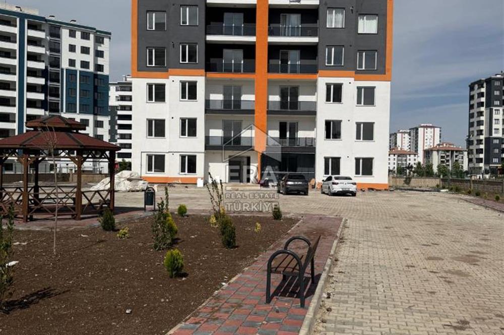 ERA GENESİS GAYRİMENKUL'DEN SATILIK ............