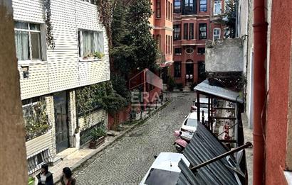 KUZGUNCUK'DA BOĞAZ MANZARALI TARİHİ KONAK 