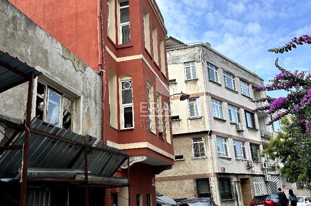 KUZGUNCUK'DA BOĞAZ MANZARALI TARİHİ KONAK 