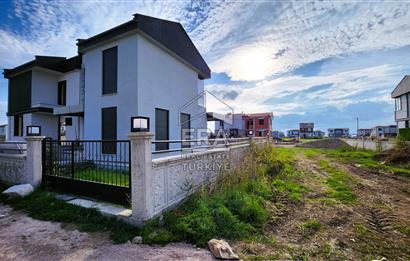ERA Angel'dan Ayvalık'ta Müstakil Bahçeli Sıfır Villa