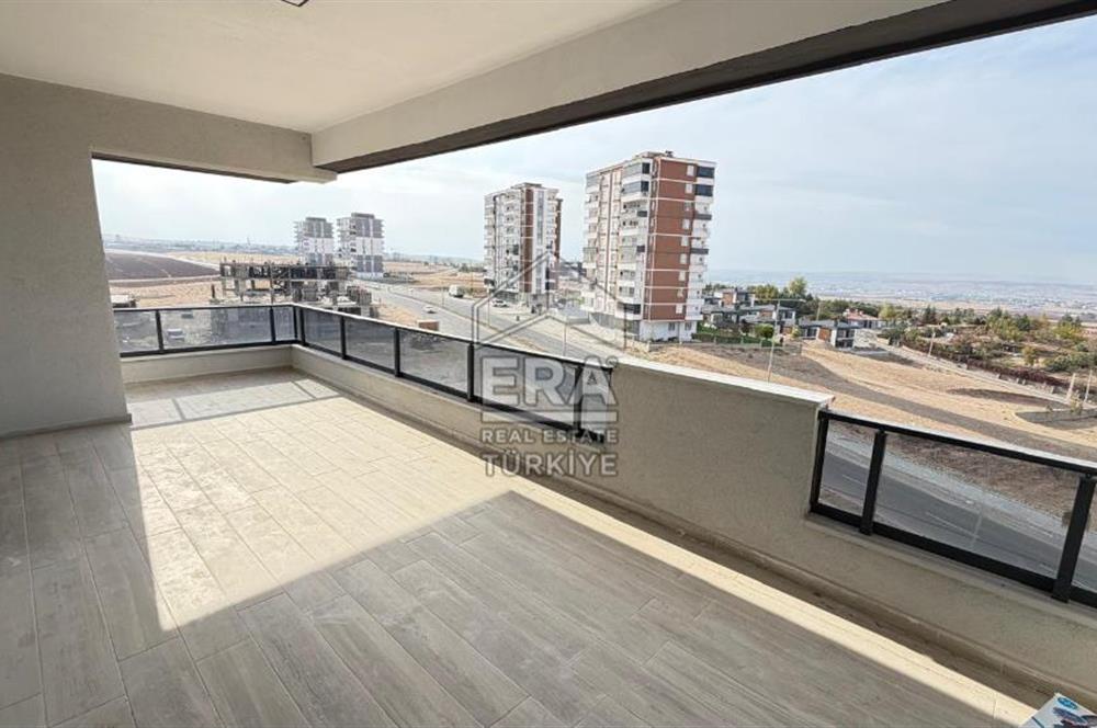 Yenişehir Mahallesi'nde satılık 3,5+1