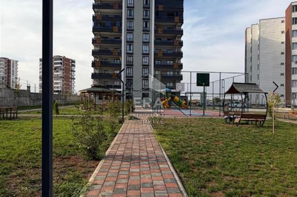 Yenişehir Mahallesi'nde satılık 3,5+1