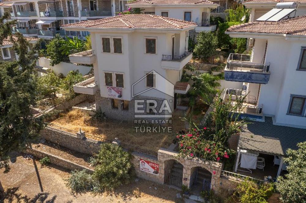 Datça Merkezde Satılık Deniz Gören 3.5+1Tripleks 180m2 Villa