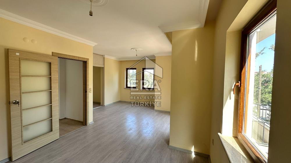 Datça Merkezde Satılık Deniz Gören 3.5+1Tripleks 180m2 Villa