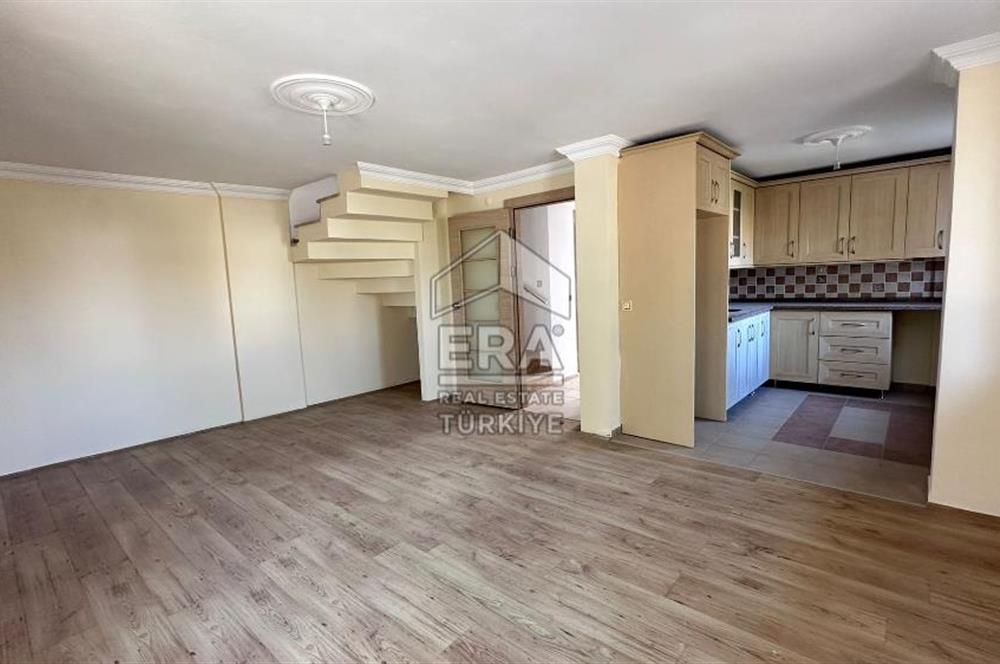 Datça Merkezde Satılık Deniz Gören 3.5+1Tripleks 180m2 Villa