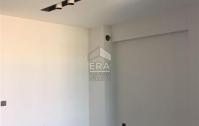 Lise Caddesinde Çınar'a 2 dk Mesafede Kiralık Lüks Ofis