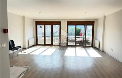 ZEKERİYAKÖY ÇARŞIDA DOĞAYLA İÇ İÇE PRESTİJLİ KİRALIK OFİS