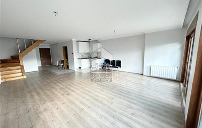 ZEKERİYAKÖY ÇARŞIDA DOĞAYLA İÇ İÇE PRESTİJLİ KİRALIK OFİS