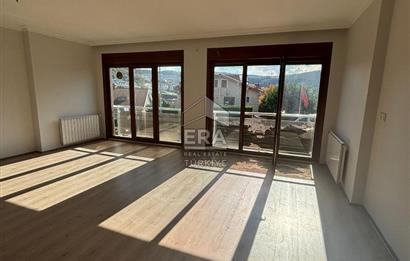 ZEKERİYAKÖY ÇARŞIDA DOĞAYLA İÇ İÇE PRESTİJLİ KİRALIK OFİS