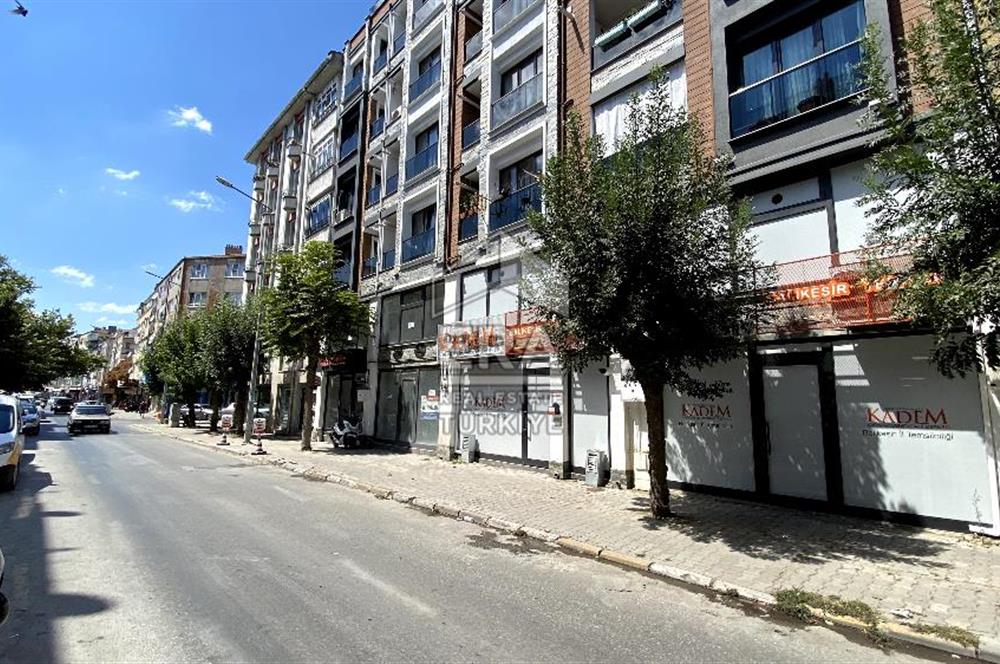 ATATÜRK MH. ESKİ BANDIRMA CD. ÜZERİNDE EŞYALI KİRALIK 1+1 DAİRE