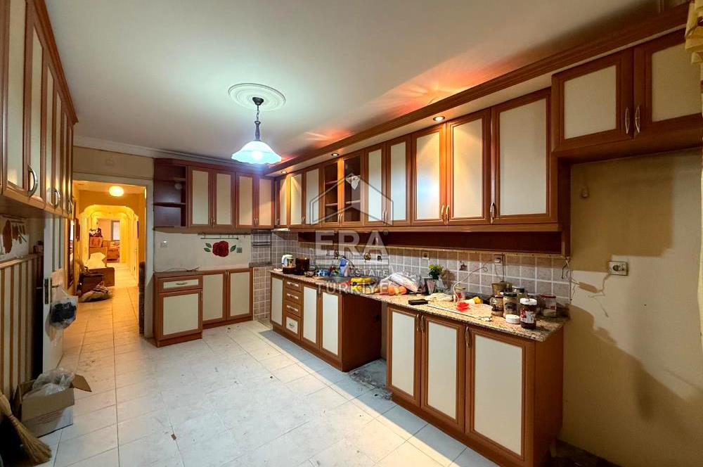 karşıyakada satılık 4+1 daire