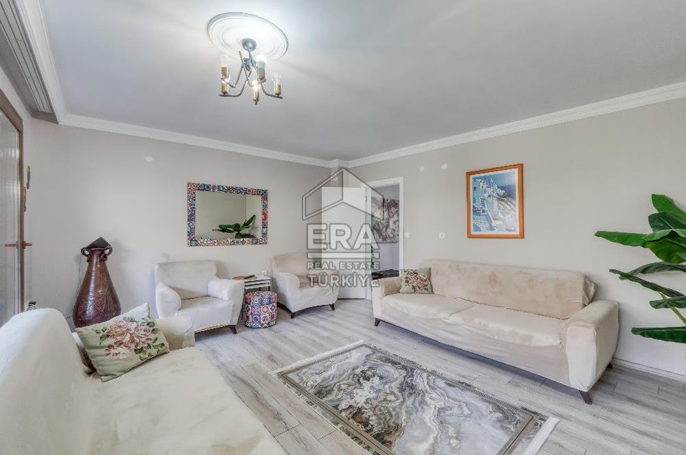 ERA REAL ESTATE Yaz Gayrimenkul Portföylerinden Villamız SATILIKTIR.