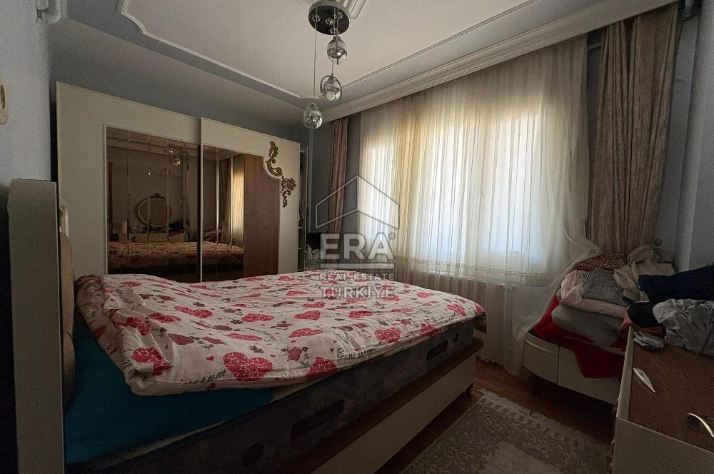 Buca İnönü Mah. Komple Satılık Bina