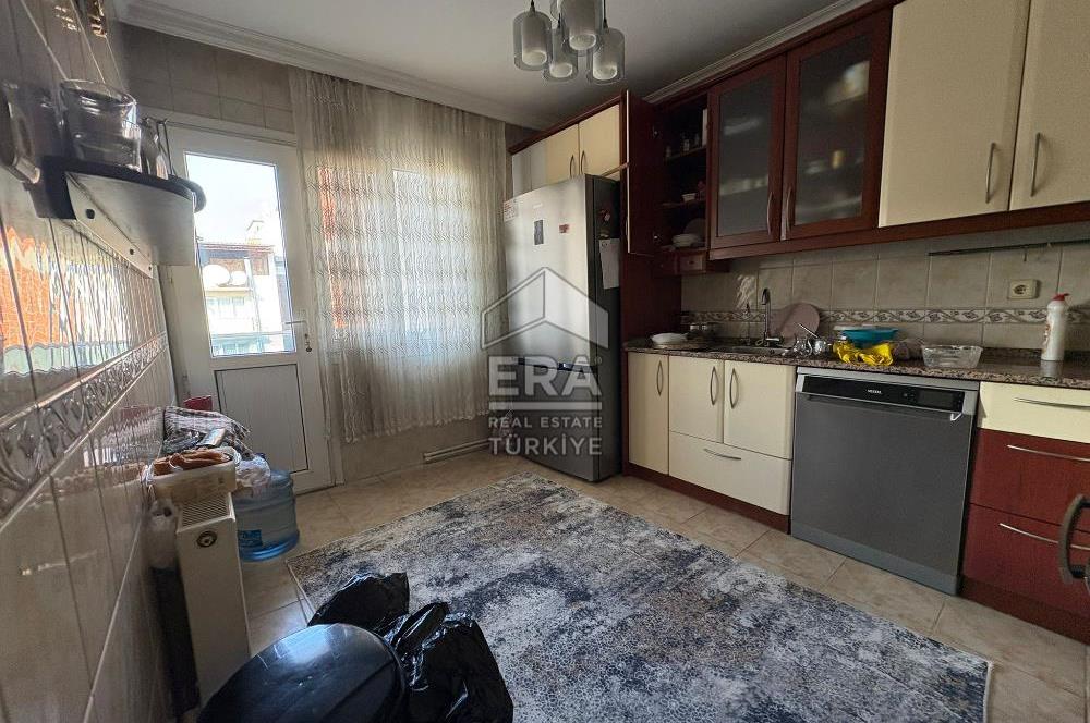 Buca İnönü Mah. Komple Satılık Bina