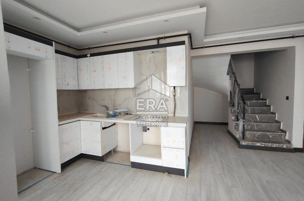 Seyrek Bakırçay Üniversitesi Yakını Kiralık 3+1 Çatı Dubleks