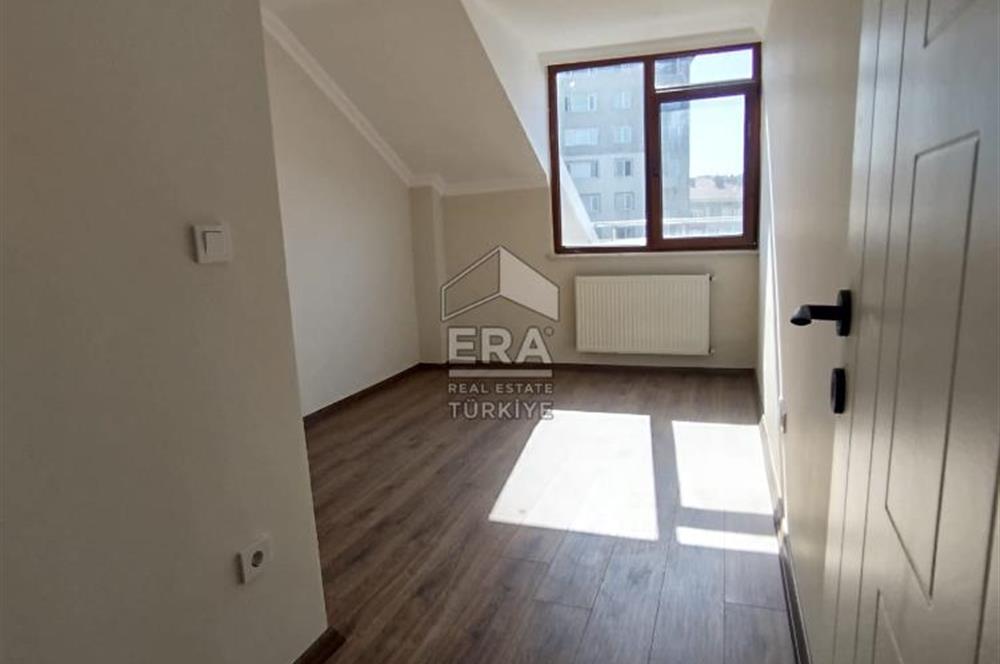 BÜYÜKÇEKMECE MİMAROBA E5 e YAKIN 6+2 ÇİFT GİRİŞLİ DUBLEKS DAİRE