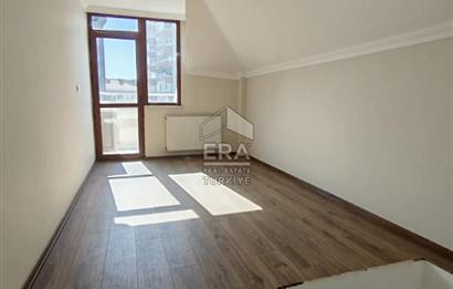 BÜYÜKÇEKMECE MİMAROBA E5 e YAKIN 6+2 ÇİFT GİRİŞLİ DUBLEKS DAİRE