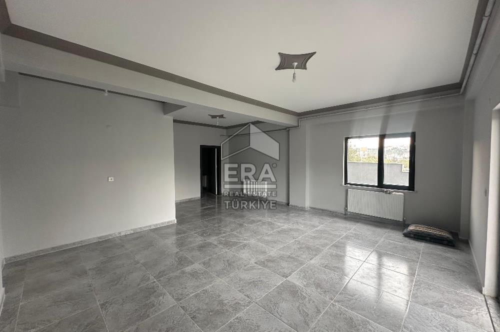 ERA PORT GÜVENCESİYLE KUVA-İ MILLIYE MAHALLESİNDE TRIPLEKS VİLLA