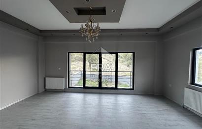 ERA PORT GÜVENCESİYLE KUVA-İ MILLIYE MAHALLESİNDE TRIPLEKS VİLLA