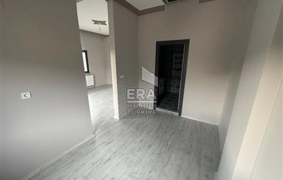 ERA PORT GÜVENCESİYLE KUVA-İ MILLIYE MAHALLESİNDE TRIPLEKS VİLLA