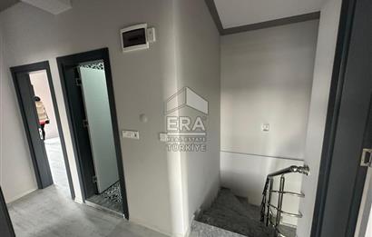 ERA PORT GÜVENCESİYLE KUVA-İ MILLIYE MAHALLESİNDE TRIPLEKS VİLLA