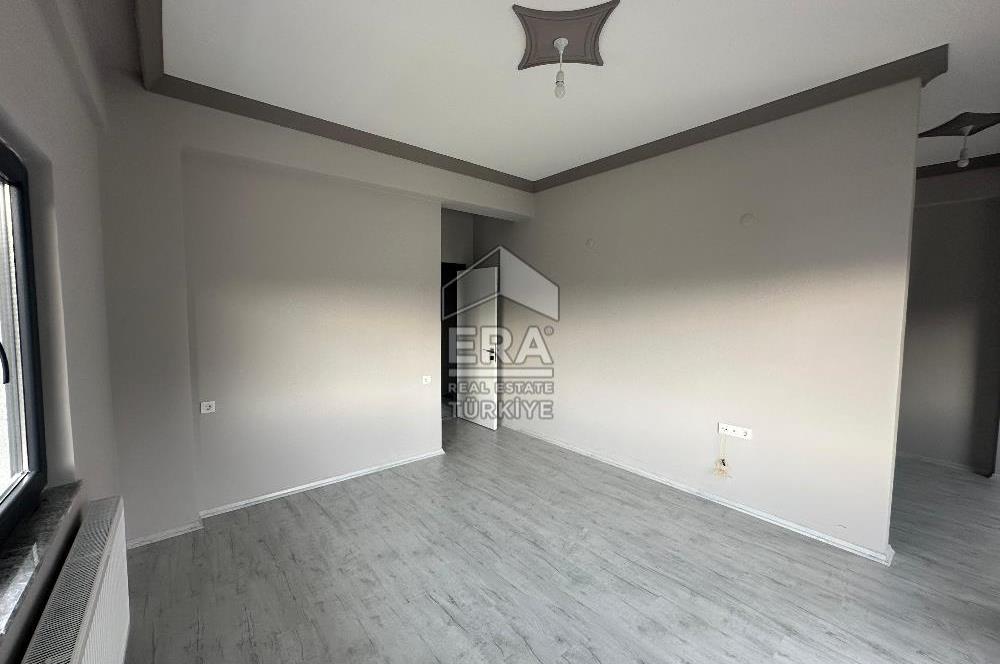 ERA PORT GÜVENCESİYLE KUVA-İ MILLIYE MAHALLESİNDE TRIPLEKS VİLLA