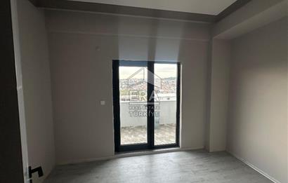 ERA PORT GÜVENCESİYLE KUVA-İ MILLIYE MAHALLESİNDE TRIPLEKS VİLLA