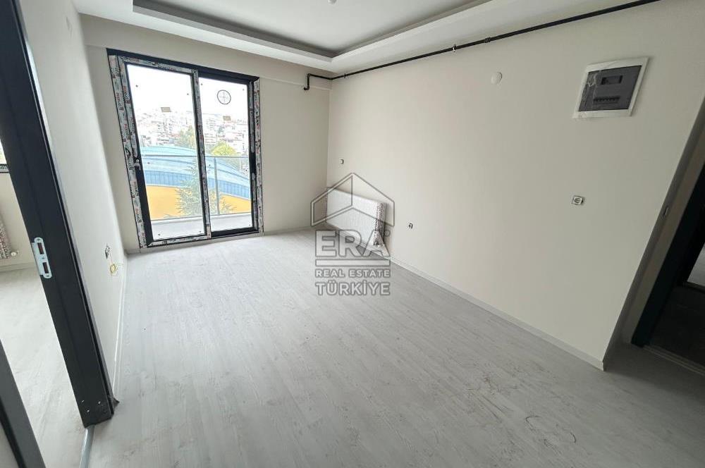 Buca Yıldız Mahallesinde Satılık Sıfır 1+1 Daire