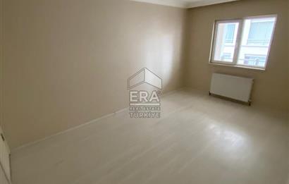 Ege Bölgesinde Natoyolu Caddesi Yakınlarında Geniş 3+1 Kiralık