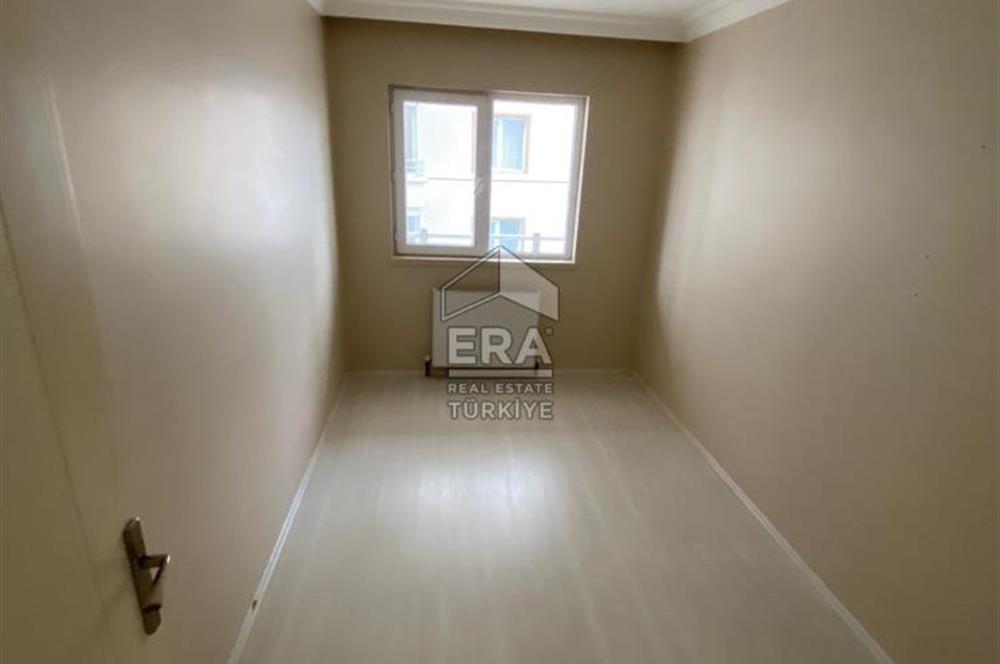 Ege Bölgesinde Natoyolu Caddesi Yakınlarında Geniş 3+1 Kiralık