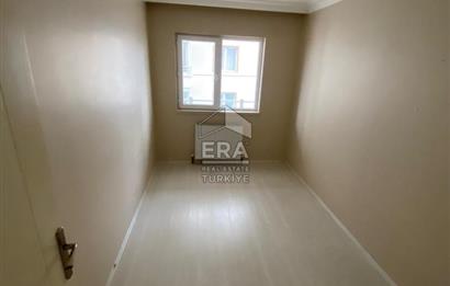 Ege Bölgesinde Natoyolu Caddesi Yakınlarında Geniş 3+1 Kiralık