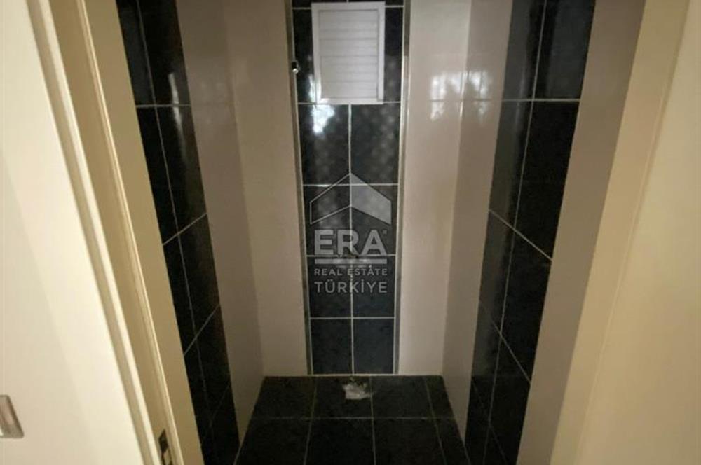 Ege Bölgesinde Natoyolu Caddesi Yakınlarında Geniş 3+1 Kiralık