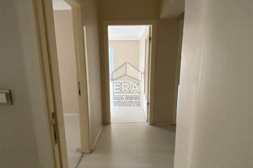 Ege Bölgesinde Natoyolu Caddesi Yakınlarında Geniş 3+1 Kiralık