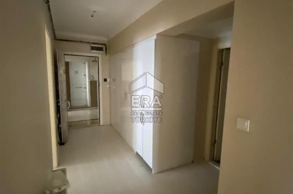 Ege Bölgesinde Natoyolu Caddesi Yakınlarında Geniş 3+1 Kiralık