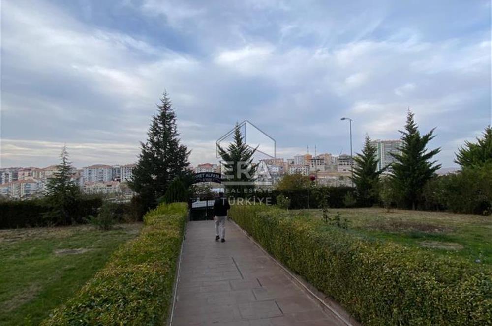 Ege Bölgesinde Natoyolu Caddesi Yakınlarında Geniş 3+1 Kiralık