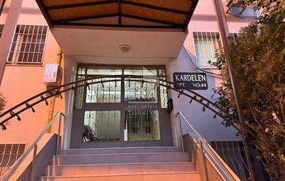 Çiğli Yakakent Mah. Muhteşem Deniz Manzaralı 3+1 Satılık Daire