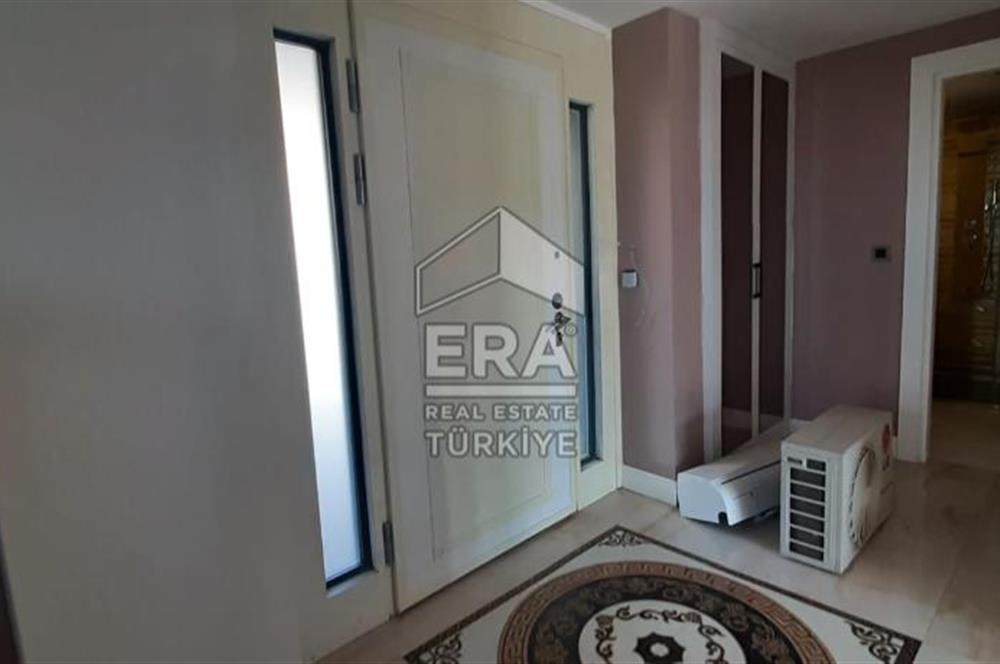 ERA KARAT SERDİVAN ESENTEPE’DE GÖL MANZARALI SATILIK VİLLA