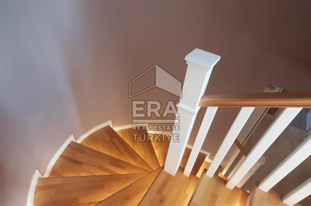 ERA KARAT SERDİVAN ESENTEPE’DE GÖL MANZARALI SATILIK VİLLA