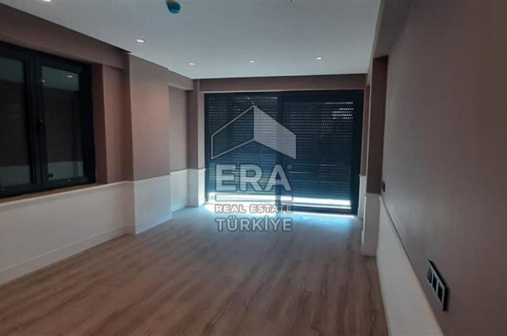 ERA KARAT SERDİVAN ESENTEPE’DE GÖL MANZARALI SATILIK VİLLA