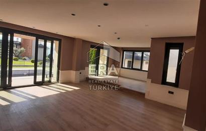 ERA KARAT SERDİVAN ESENTEPE’DE GÖL MANZARALI SATILIK VİLLA