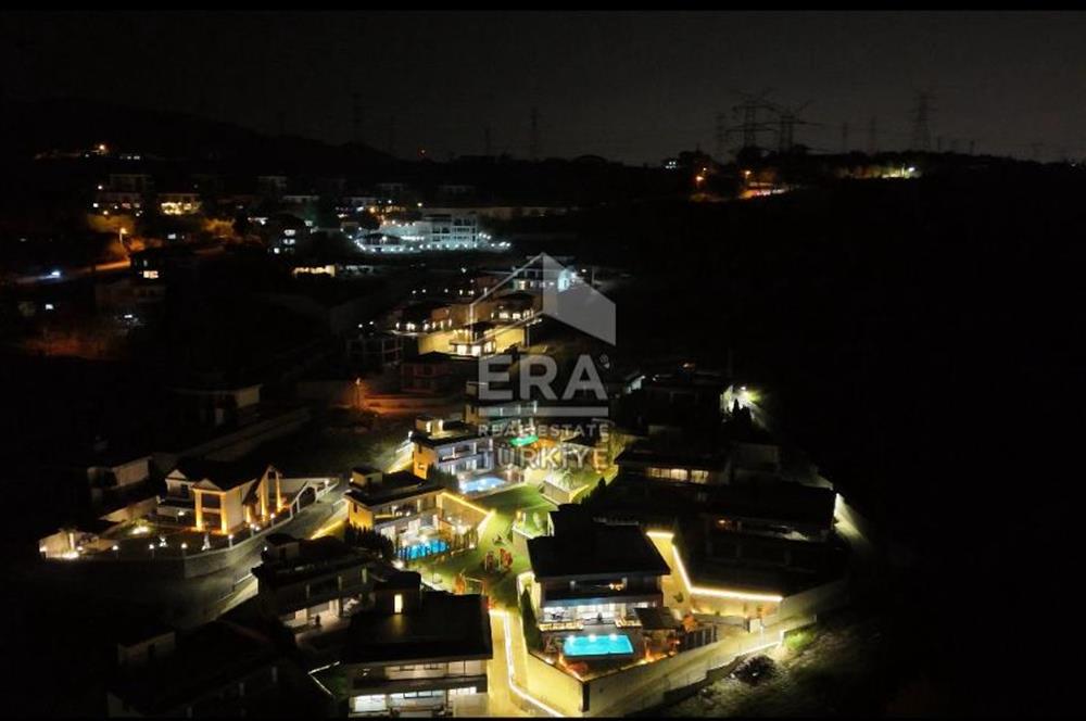 ERA KARAT SERDİVAN ESENTEPE’DE GÖL MANZARALI SATILIK VİLLA