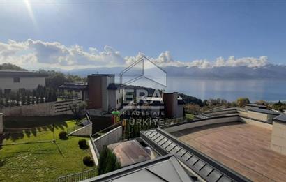 ERA KARAT SERDİVAN ESENTEPE’DE GÖL MANZARALI SATILIK VİLLA