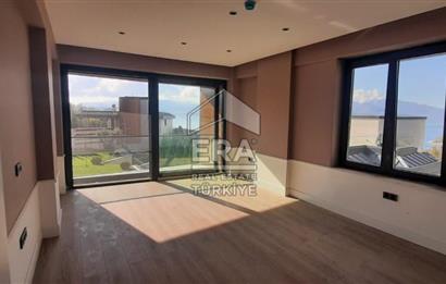 ERA KARAT SERDİVAN ESENTEPE’DE GÖL MANZARALI SATILIK VİLLA