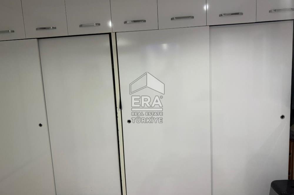 Çiğli Yakakent Mah. Muhteşem Deniz Manzaralı 3+1 Satılık Daire