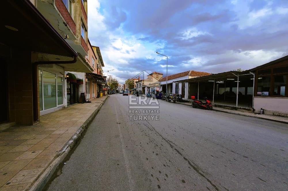 Altınova Merkezi, Ana Cadde üzerinde Satılık Komple Bina