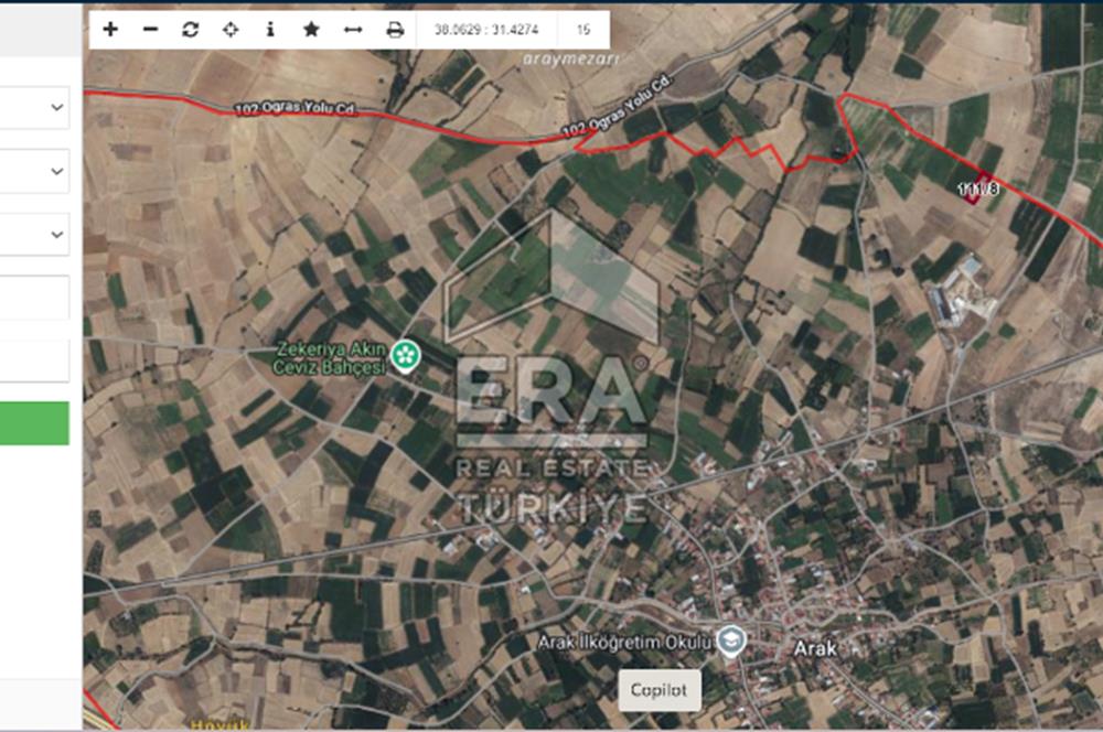 ISPARTA ŞARKİKARAAĞAÇ ARAK KÖYÜNDE SATILIK TARLA